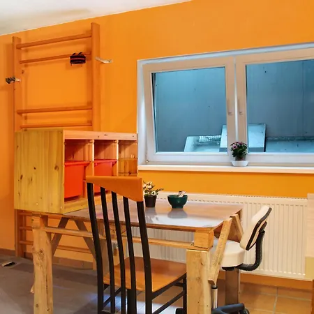 Milchtütenzimmer - Upcycling Apartment
