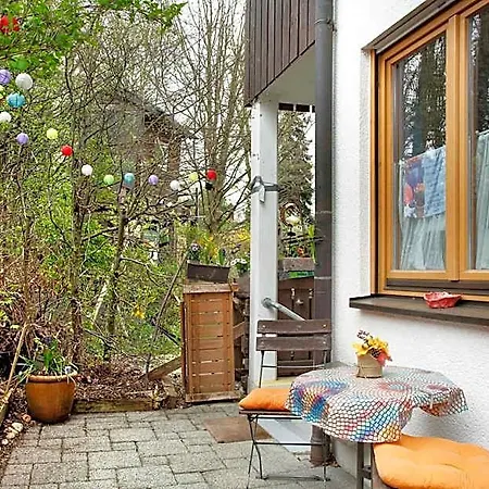 Milchtuetenzimmer - Upcycling Apartman *
