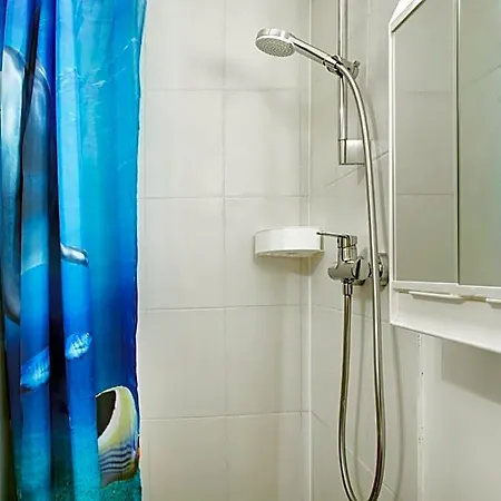 Milchtuetenzimmer - Upcycling Apartman Grünwald